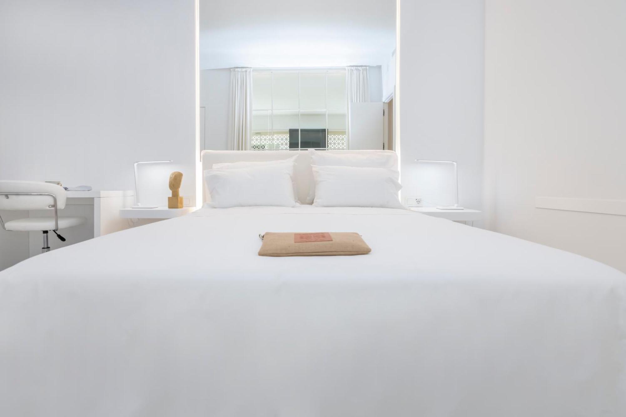 Bhost - Lumiere Suites Córdoba Buitenkant foto